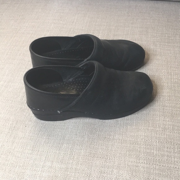 Dansko professional in black - Picture 1 of 6